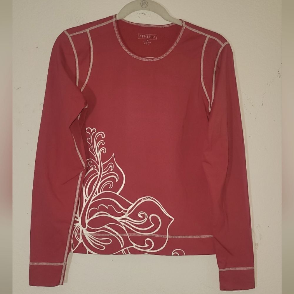 Athleta longsleeve Rush Guard women Size Small